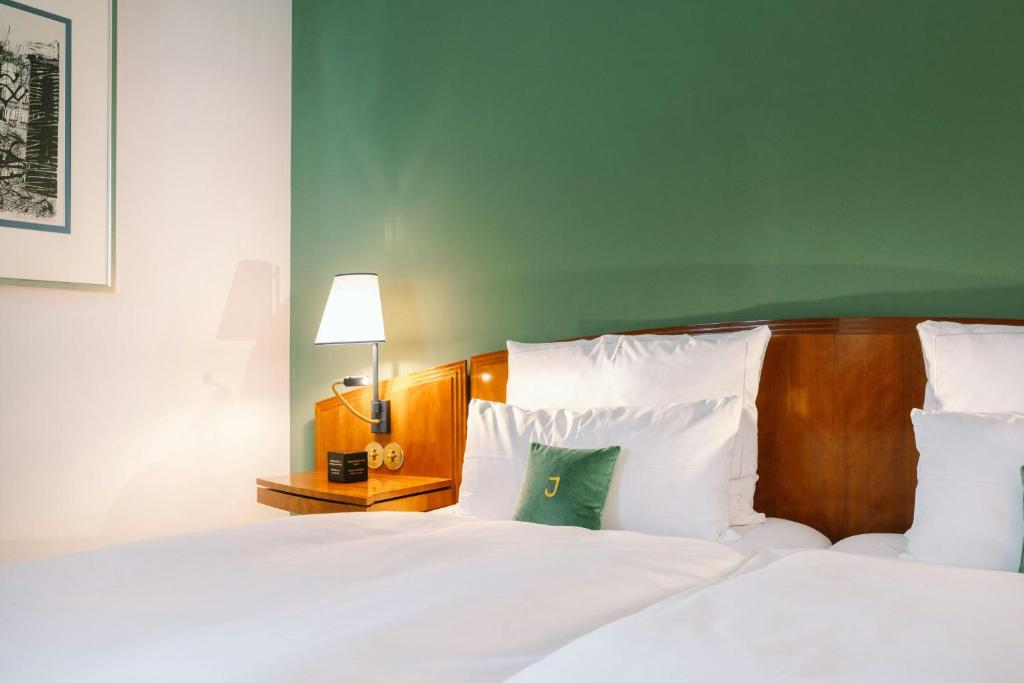 Louis C Jacob, Hamburg, Autograph Collection - 40