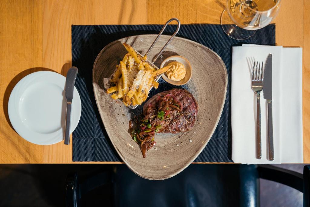 Hamburg Marriott Hotel - 37