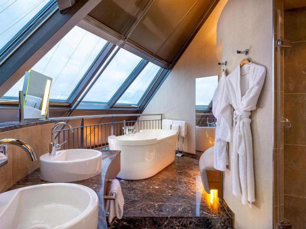 MÖVENPICK Hotel Hamburg City - 34