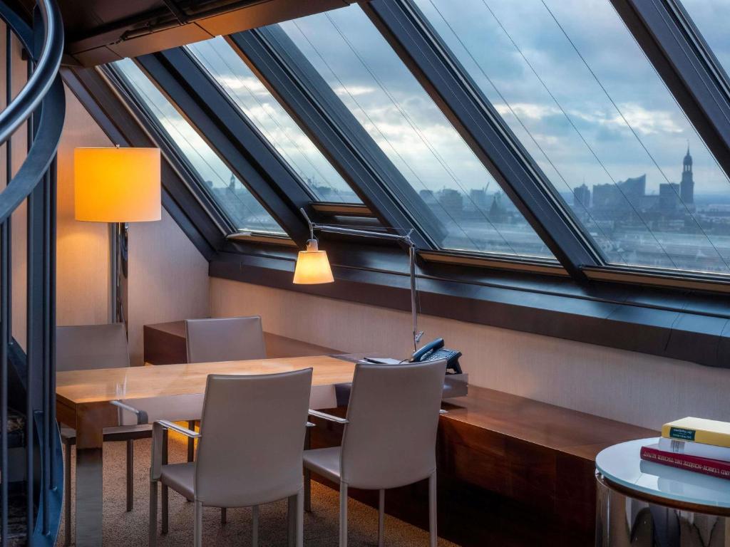 MÖVENPICK Hotel Hamburg City - 3