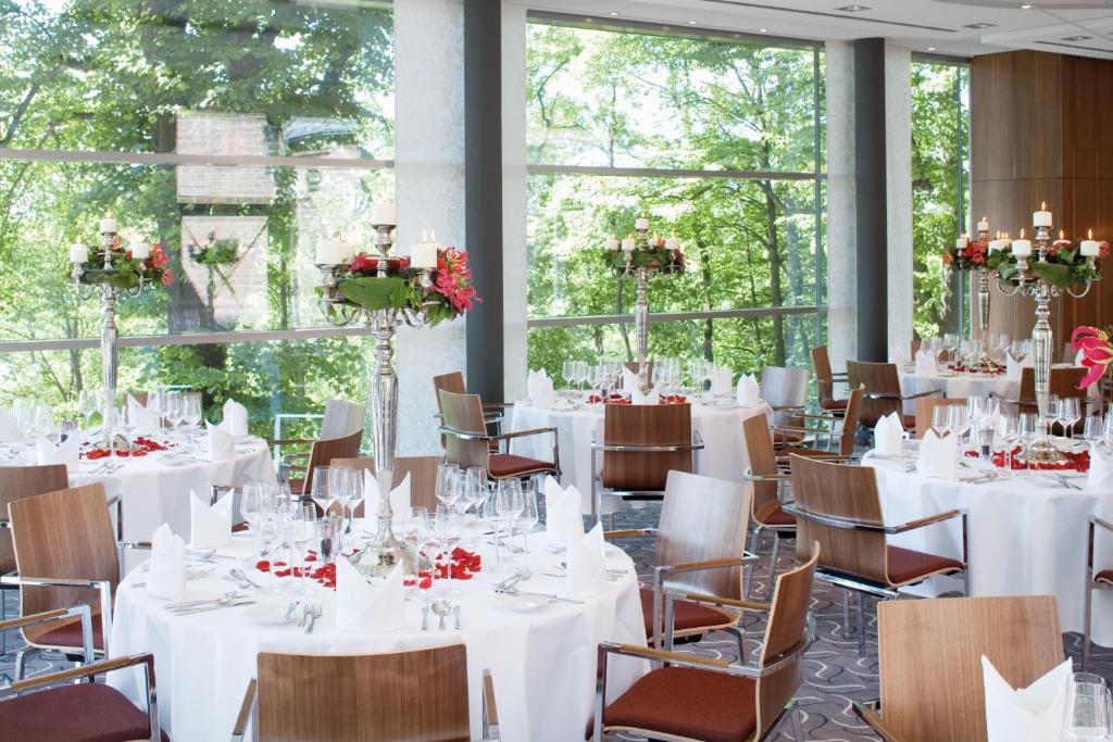 MÖVENPICK Hotel Hamburg City - 8