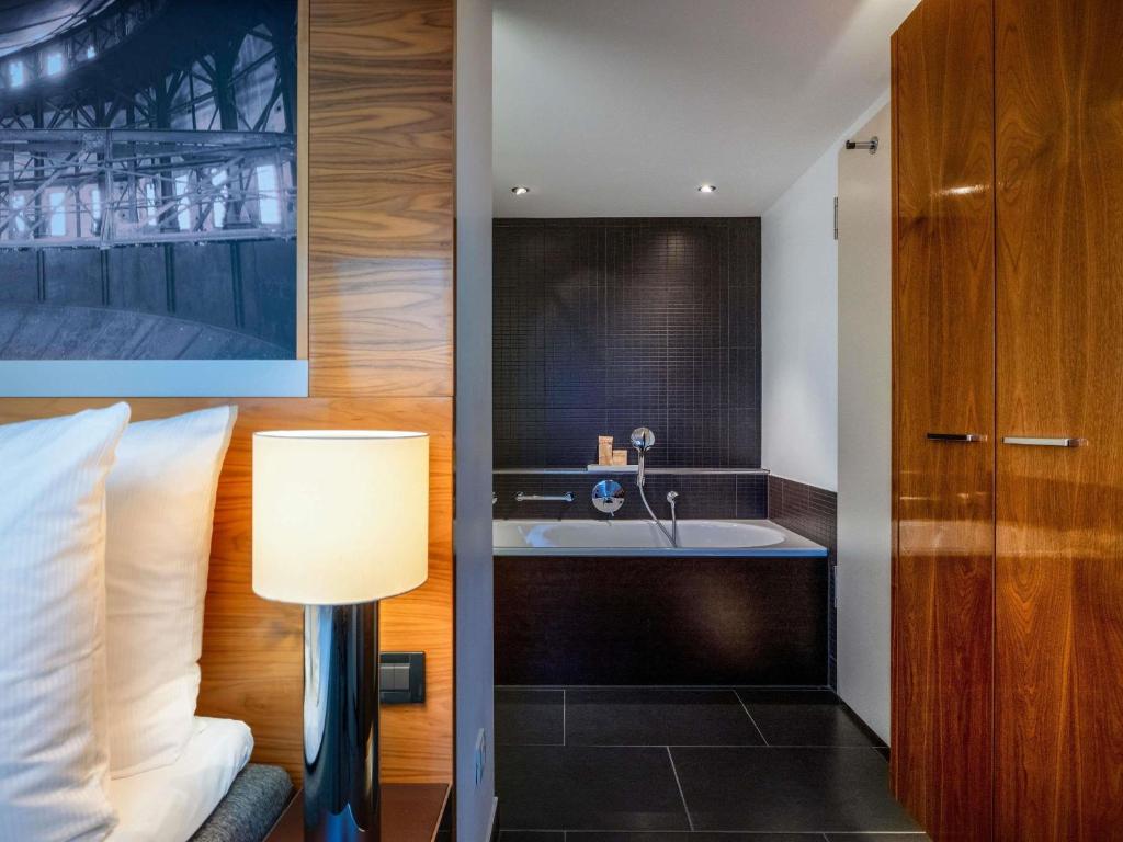 MÖVENPICK Hotel Hamburg City - 43