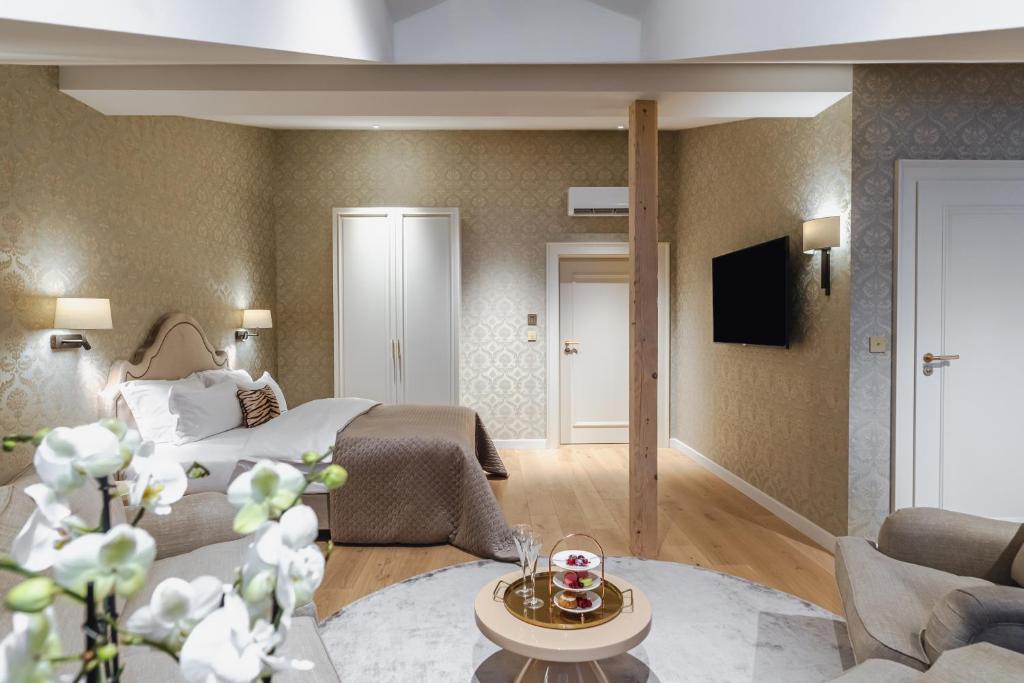 Hotel Unicus Palace Old Town - Destigo Hotels - 22