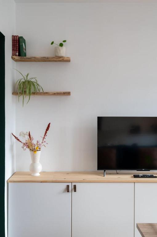 Attractive one-bedroom flat in the city centre - 16