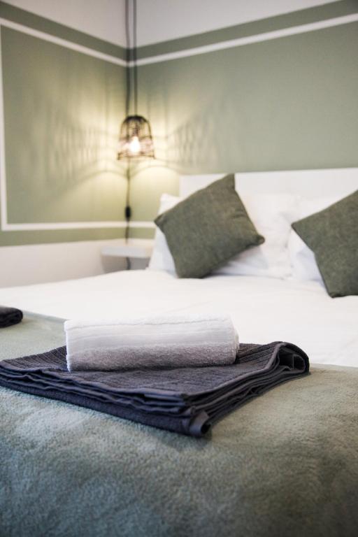 City Centre short & long stay apartment - 16