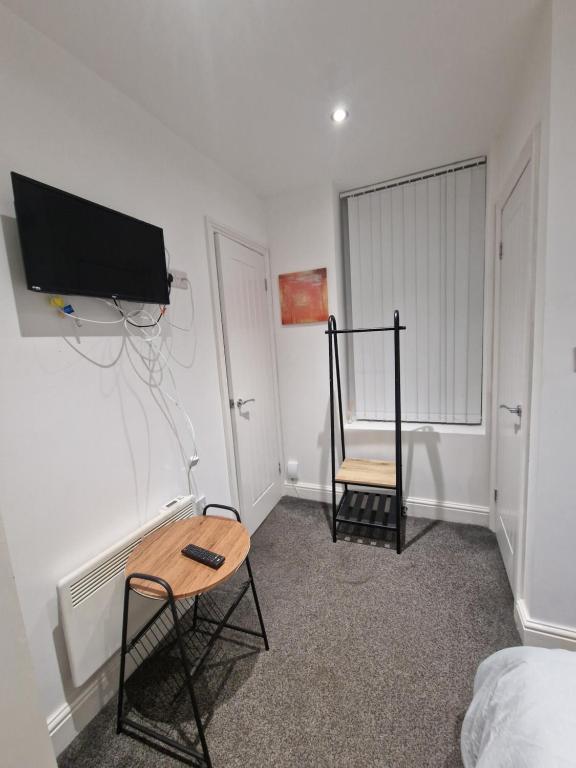 Lovely Double Bedroom - 5