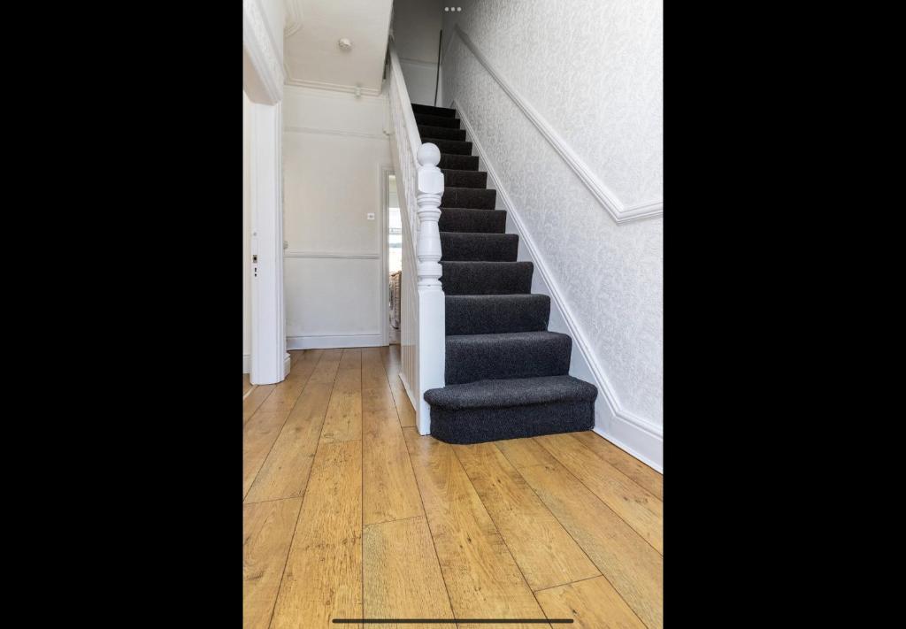 Devondale Road, Allerton - 29