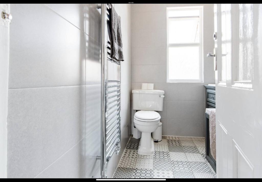 Devondale Road, Allerton - 11