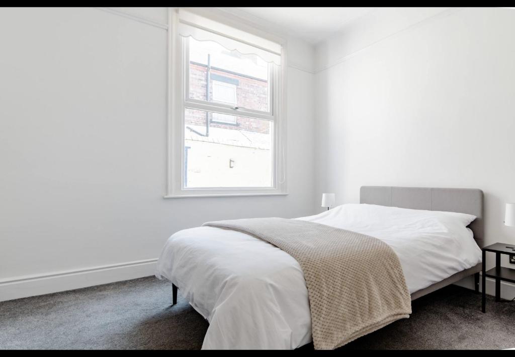 Devondale Road, Allerton - 19