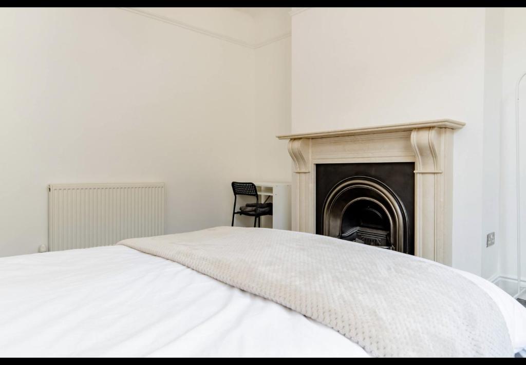 Devondale Road, Allerton - 20