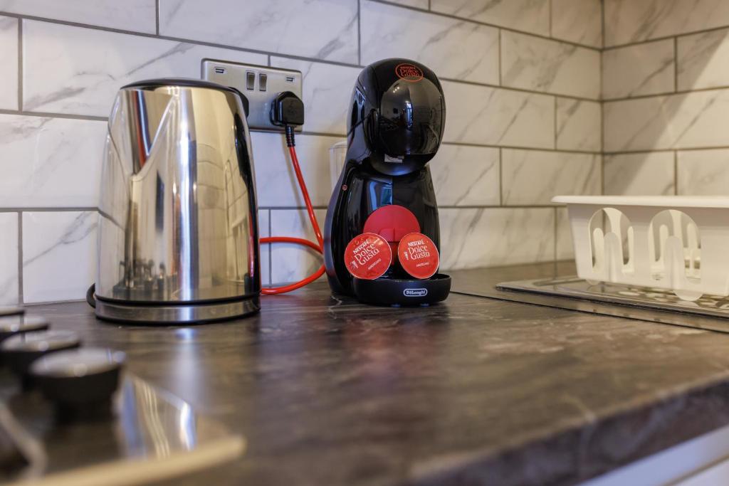 FLATZY - Iconic Beatles and Liverpool Culture Home - 15