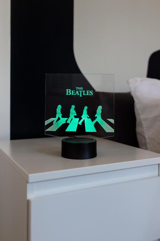 FLATZY - Iconic Beatles and Liverpool Culture Home - 23