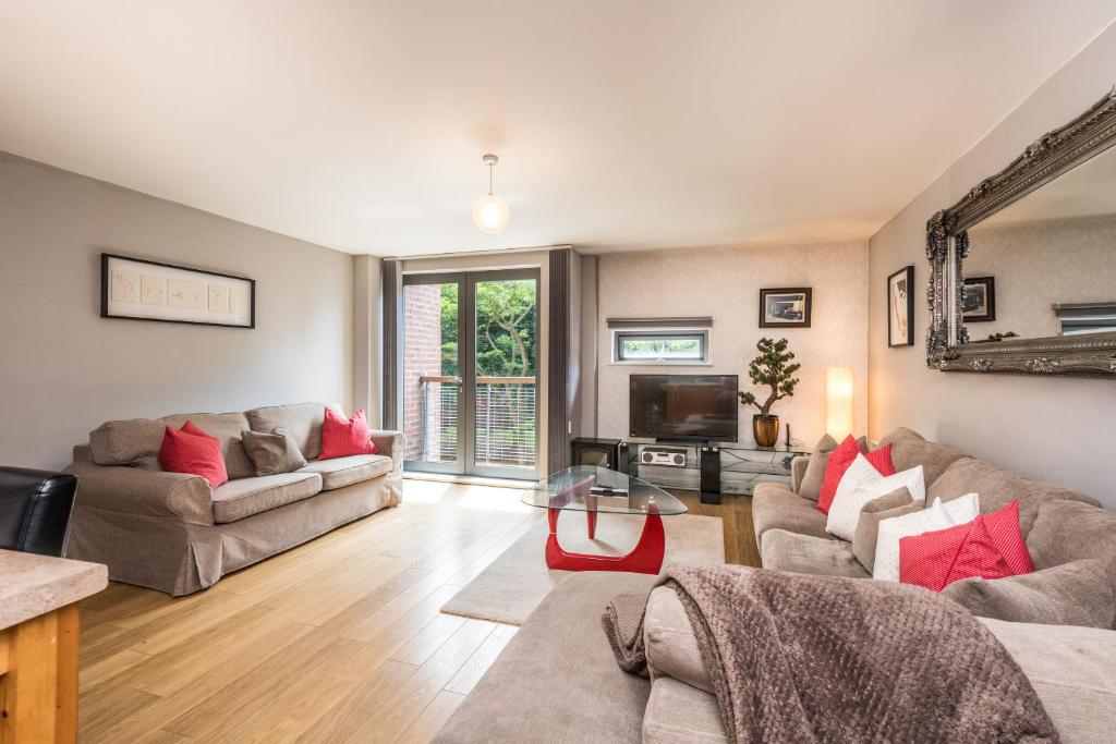 Host & Stay - York Place Apt - 6