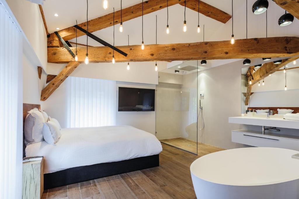 MOHOM - Berges du Rhône - 42