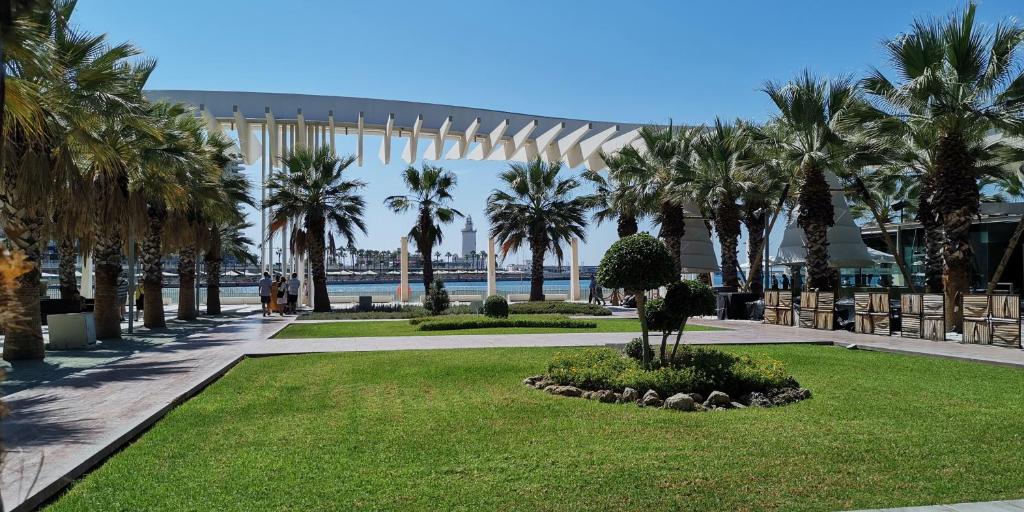 Encantador bajo en Málaga - 6