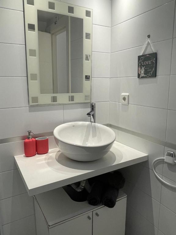 Victoria 68 SUITE - 8