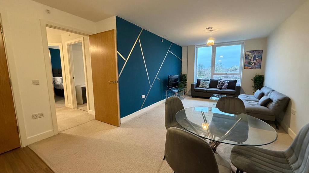 Luxury 5 Bed Apartment Manchester City Centre - 8