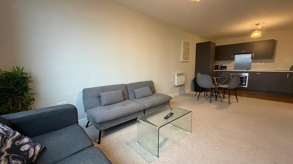 Luxury 5 Bed Apartment Manchester City Centre - 44