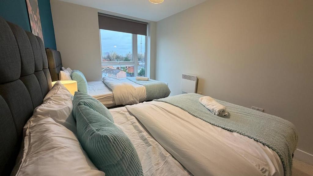 Luxury 5 Bed Apartment Manchester City Centre - 38