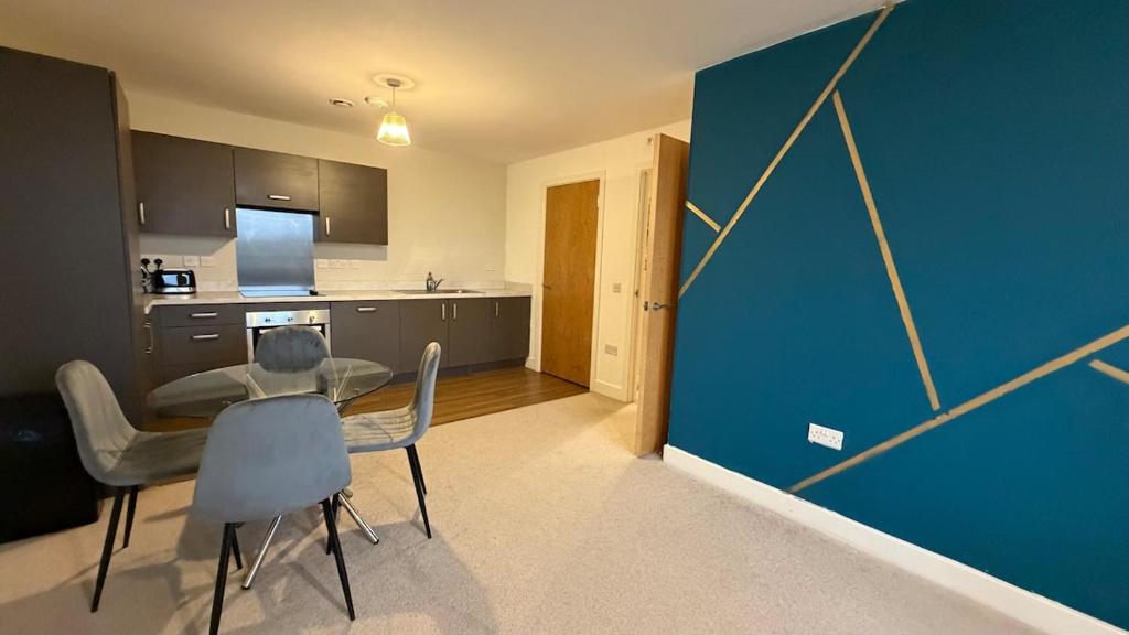 Luxury 5 Bed Apartment Manchester City Centre - 14