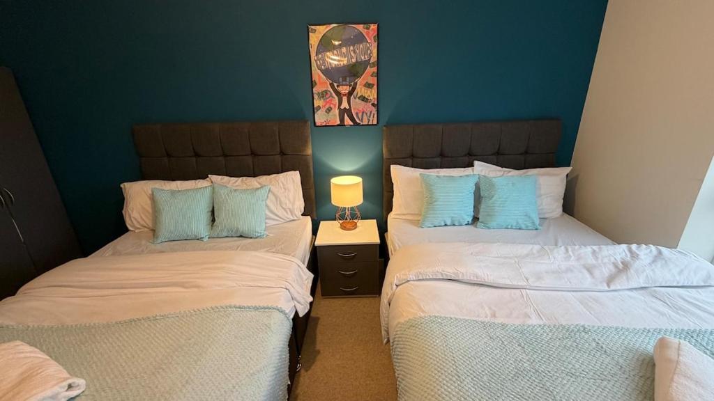 Luxury 5 Bed Apartment Manchester City Centre - 40