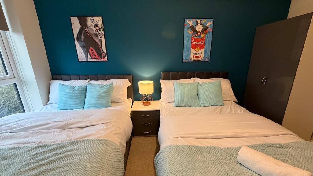 Luxury 5 Bed Apartment Manchester City Centre - 32