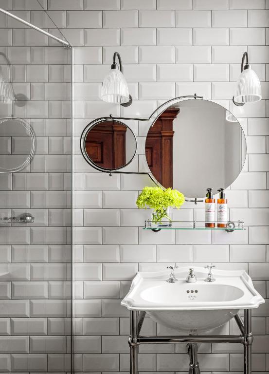 Kimpton Clocktower by IHG - 35