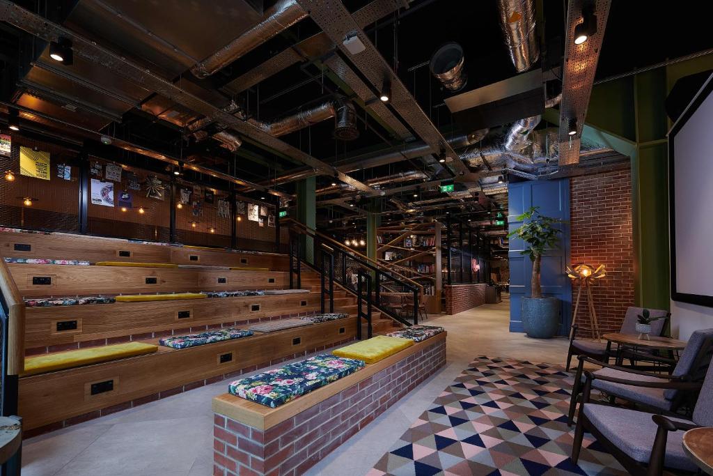 voco Manchester - City Centre by IHG - 9