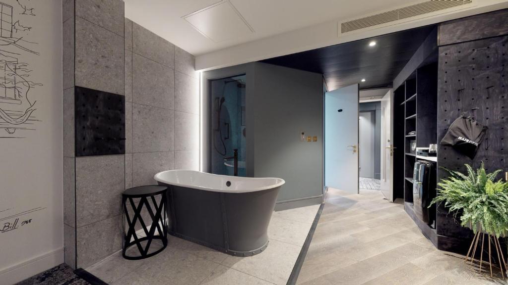 voco Manchester - City Centre by IHG - 3