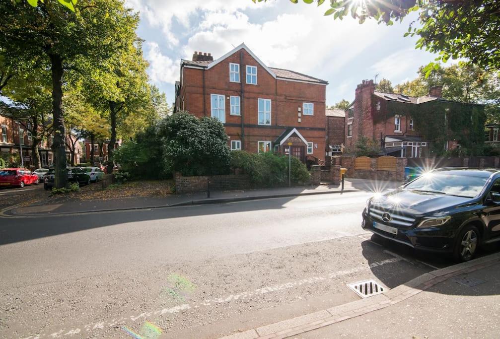 Burton House Boutique Flat - 24