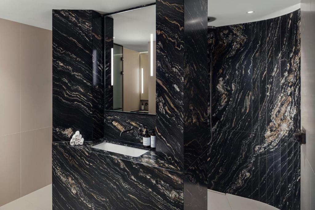 Koenigshof, a Luxury Collection Hotel, Munich - 39