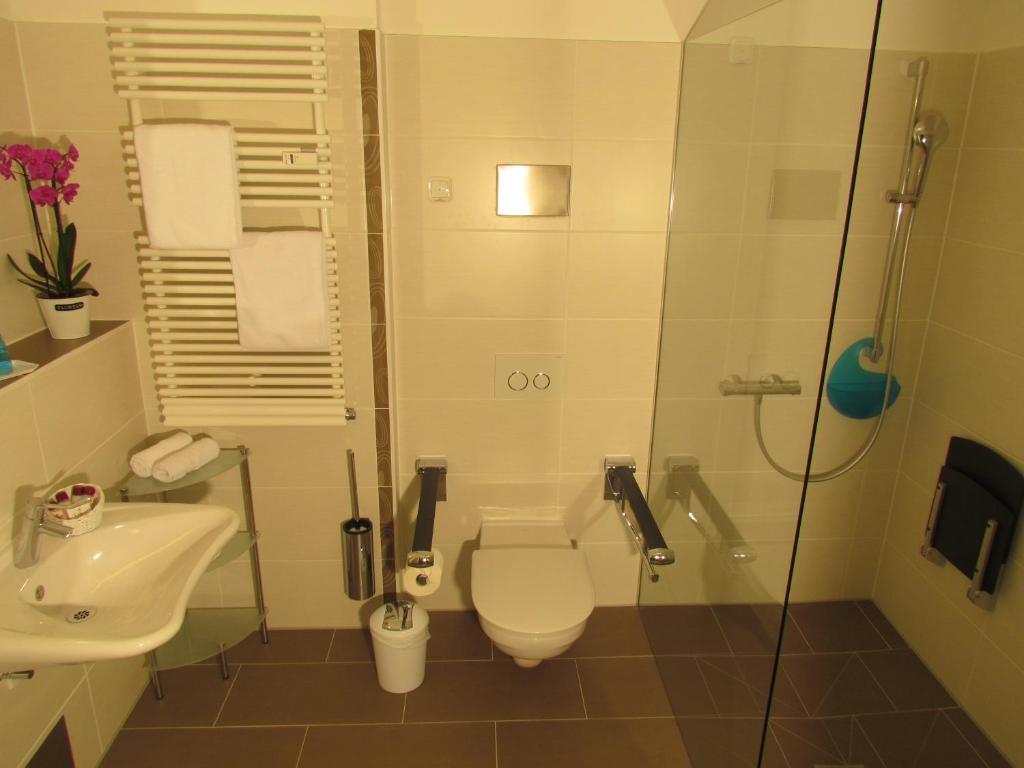 AMENITY-Garden-Apartments - 6