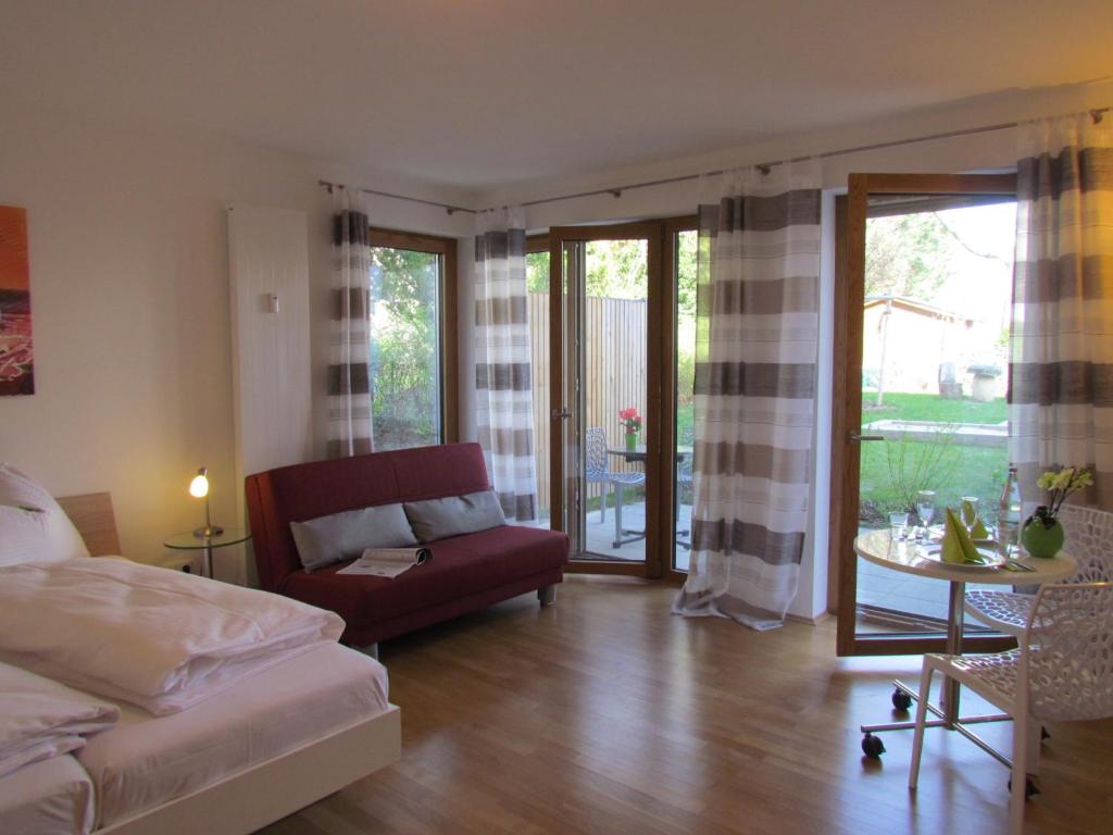 AMENITY-Garden-Apartments - 38