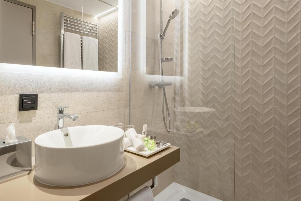 NH Collection München Bavaria - 19