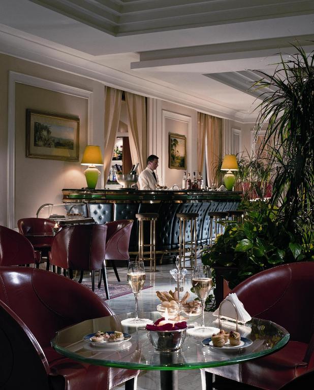 Grand Hotel Vesuvio - 3