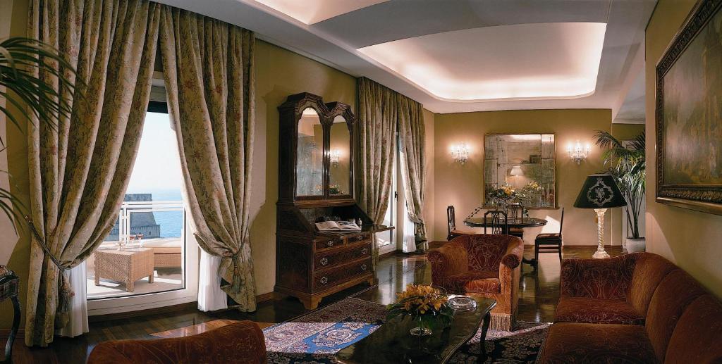 Grand Hotel Vesuvio - 40