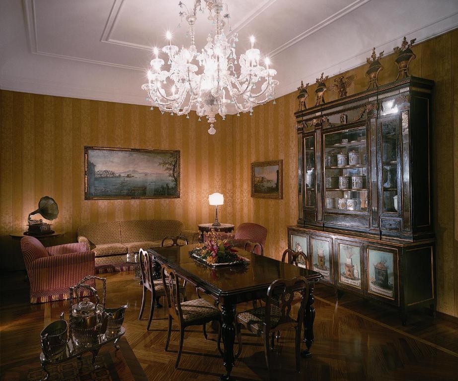 Grand Hotel Vesuvio - 39