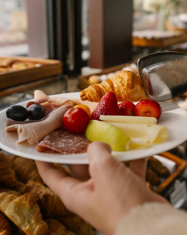 De Bonart Naples, Curio Collection By Hilton - 21