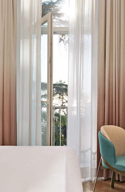 De Bonart Naples, Curio Collection By Hilton - 11