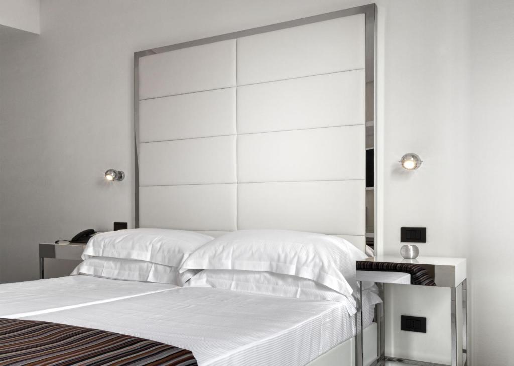 LHP Napoli Palace & SPA - 39