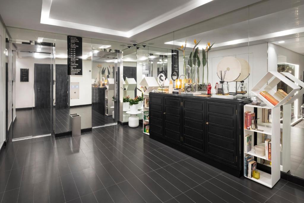 LHP Napoli Palace & SPA - 35