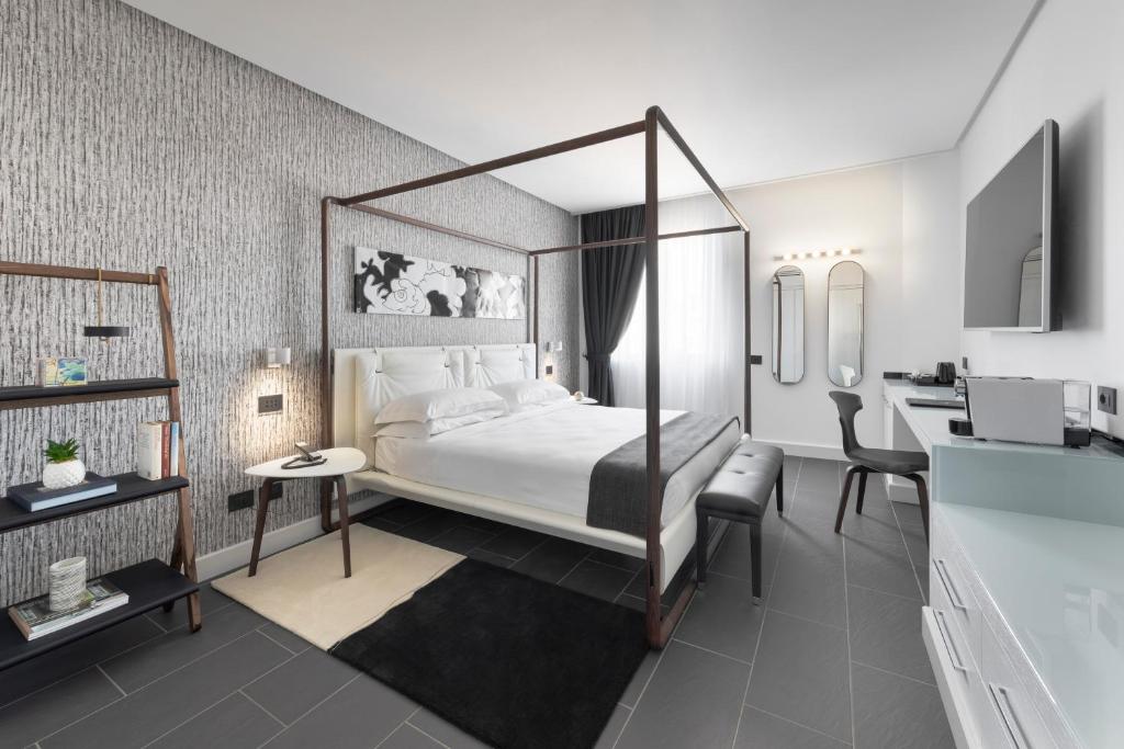 LHP Napoli Palace & SPA - 5