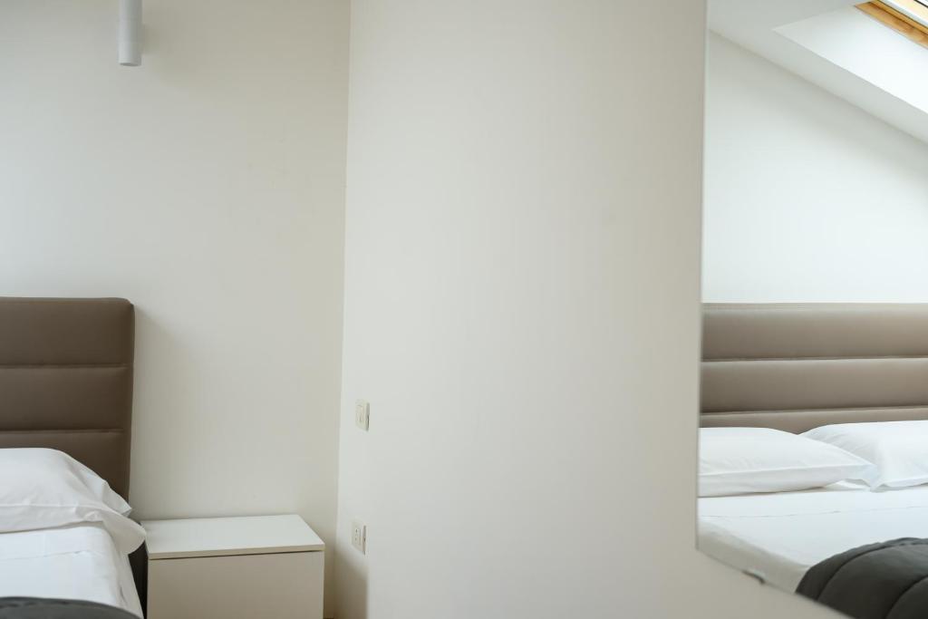 Napolidays Mansarda Garibaldi by Dimorra - 24