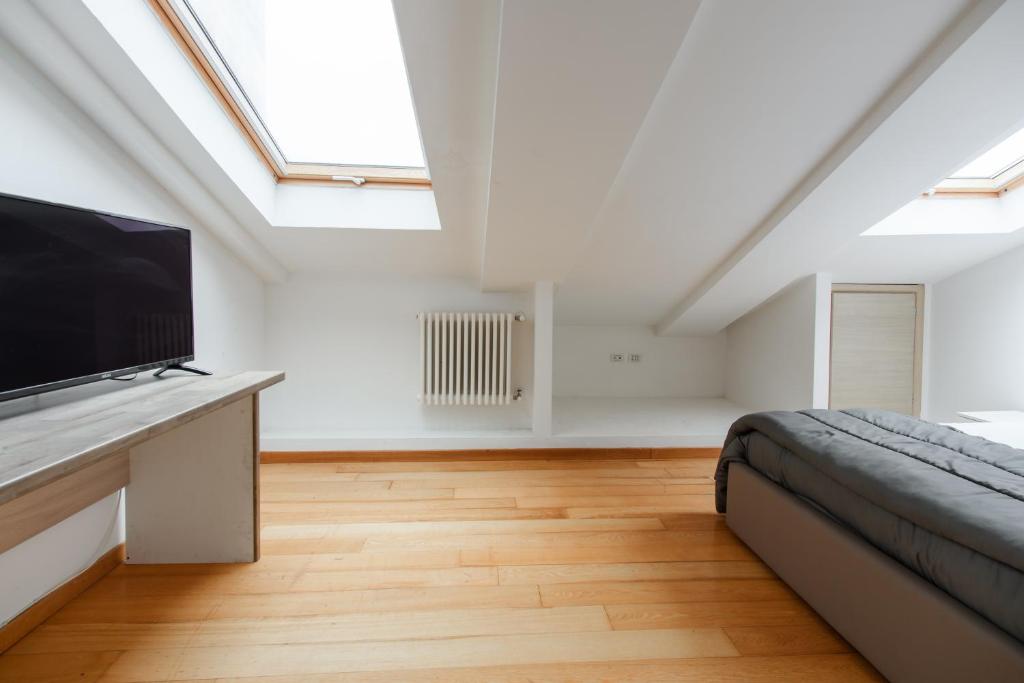 Napolidays Mansarda Garibaldi by Dimorra - 31