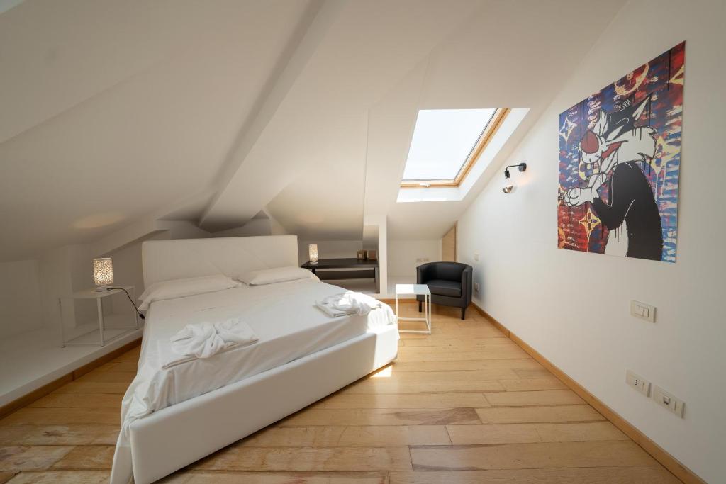 Napolidays Mansarda Garibaldi by Dimorra - 45