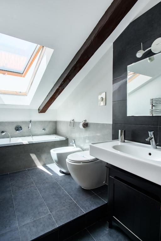 Napolidays Mansarda Garibaldi by Dimorra - 41