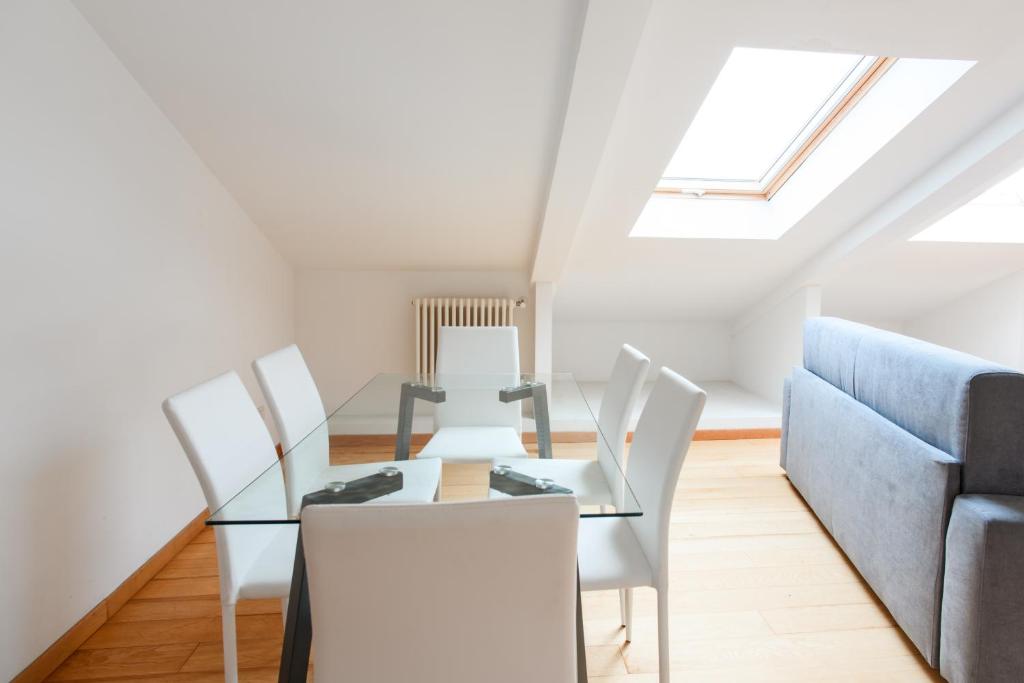 Napolidays Mansarda Garibaldi by Dimorra - 17