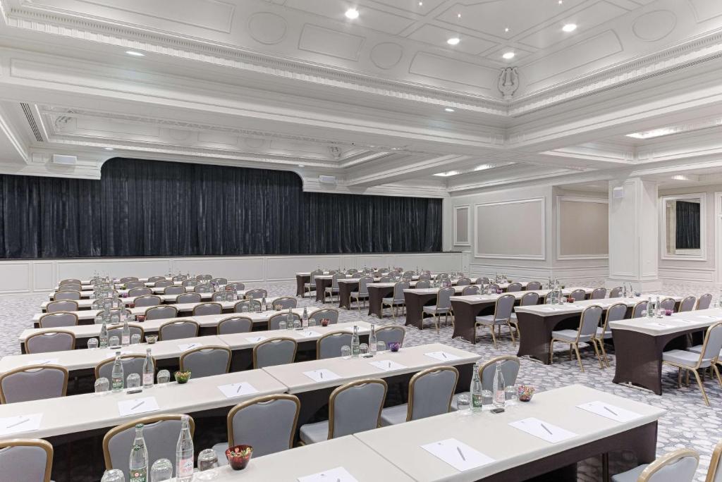 Hyatt Regency Nice Palais de la Méditerranée - 35