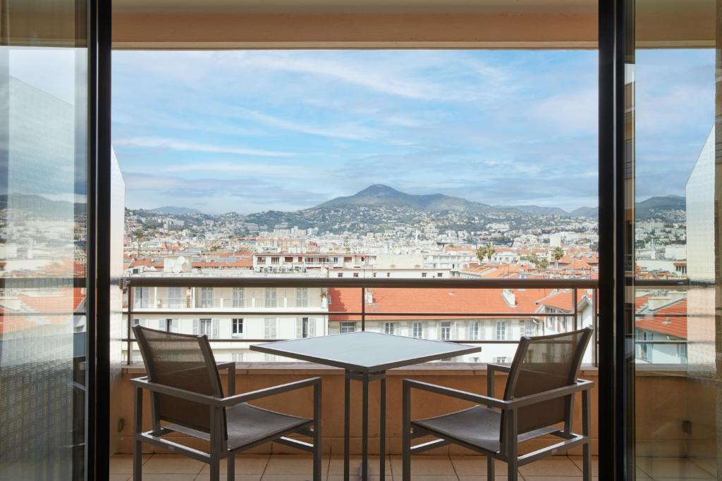 Hyatt Regency Nice Palais de la Méditerranée - 11