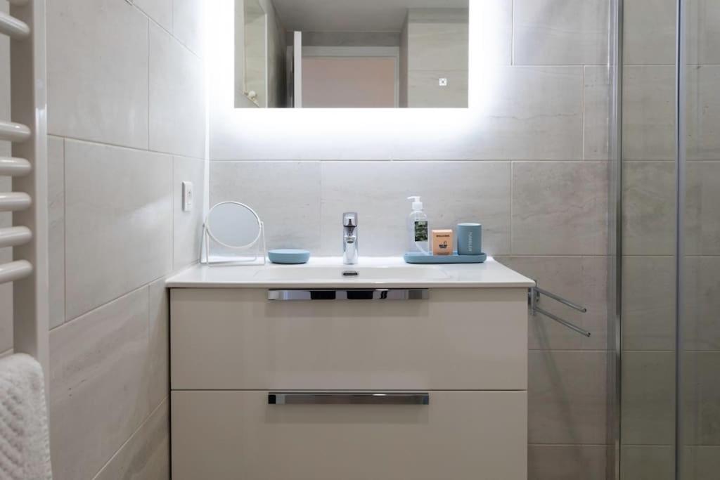 L20 Stunning sea view, terrace, parking, AC, Wifi - 8